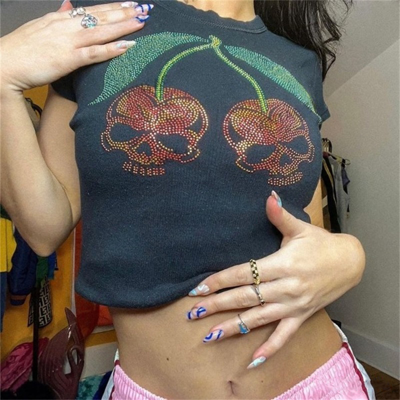 Esthetische Punk Slanke Emo Me - Y2K Graphic Baby Tee Crop recensie en prijs